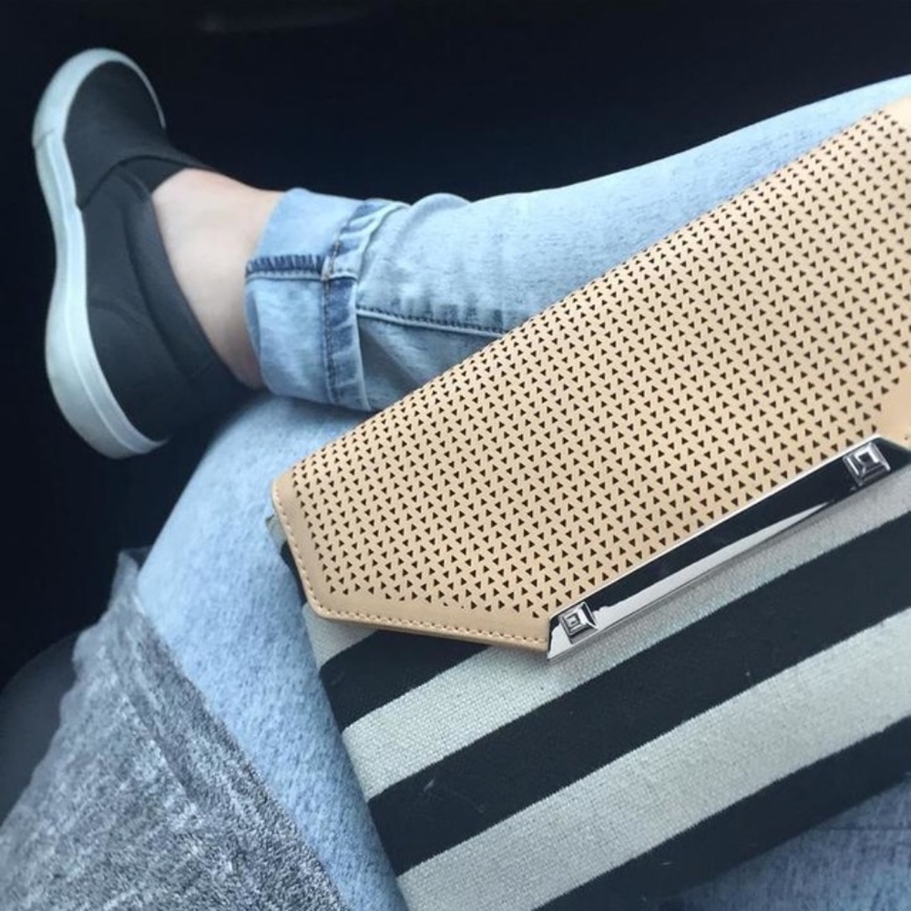 Stella & Dot Clutch - Picture 3 of 6